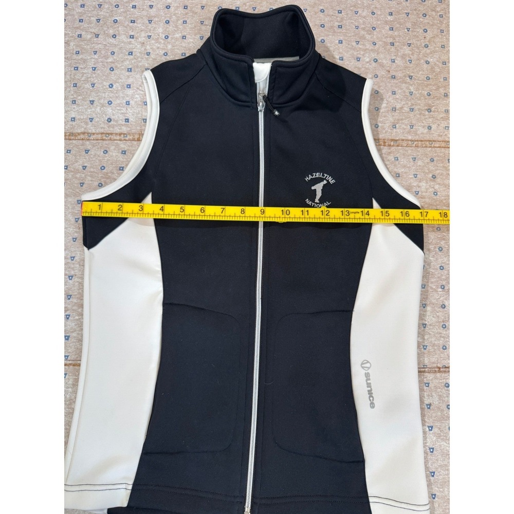 Sunice‎ Golf Vest Women Small from Hazeltine National Black White Zip-Up EUC - Picture 8 of 10